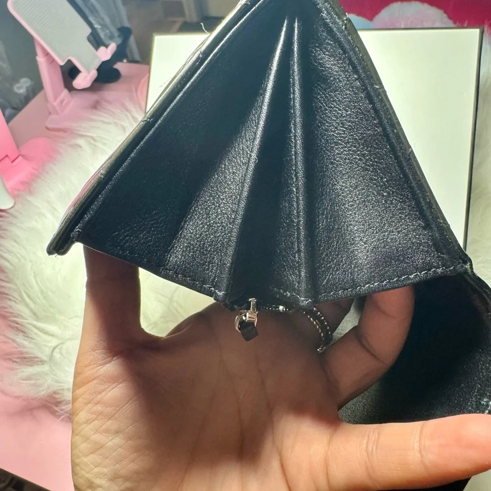 Chanel Black Quilted Wallet - Picture 7 of 8